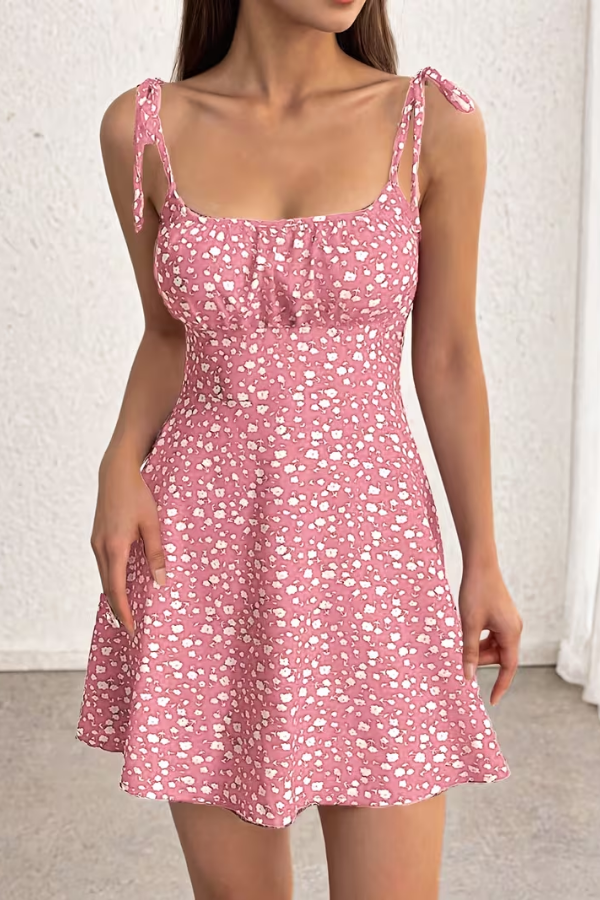 Cambric Boutique Sweetheart Ditsy Floral Mini Dress